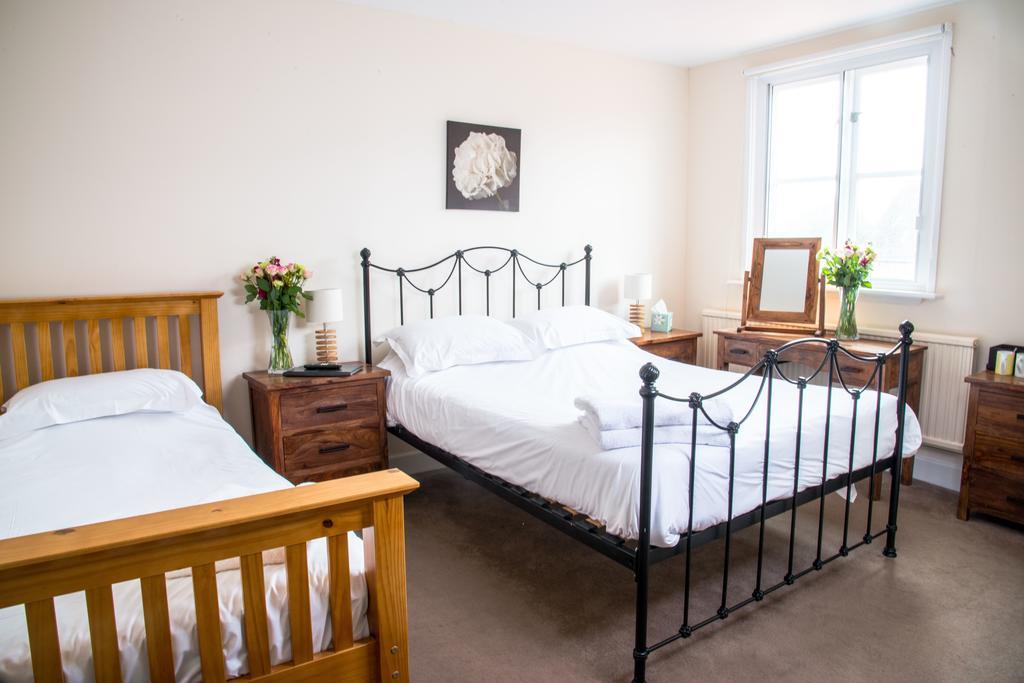 The Dolphin Hotel Wincanton Dış mekan fotoğraf